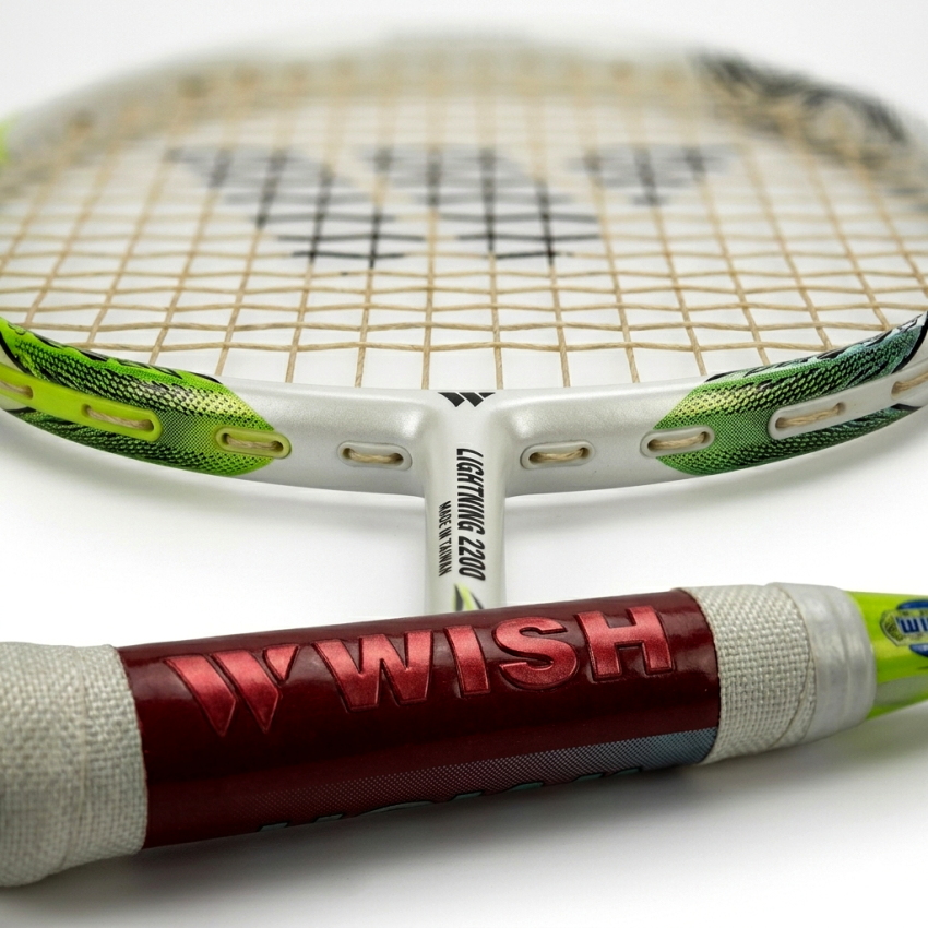 Wish Lightning 500 Green Badminton Racket