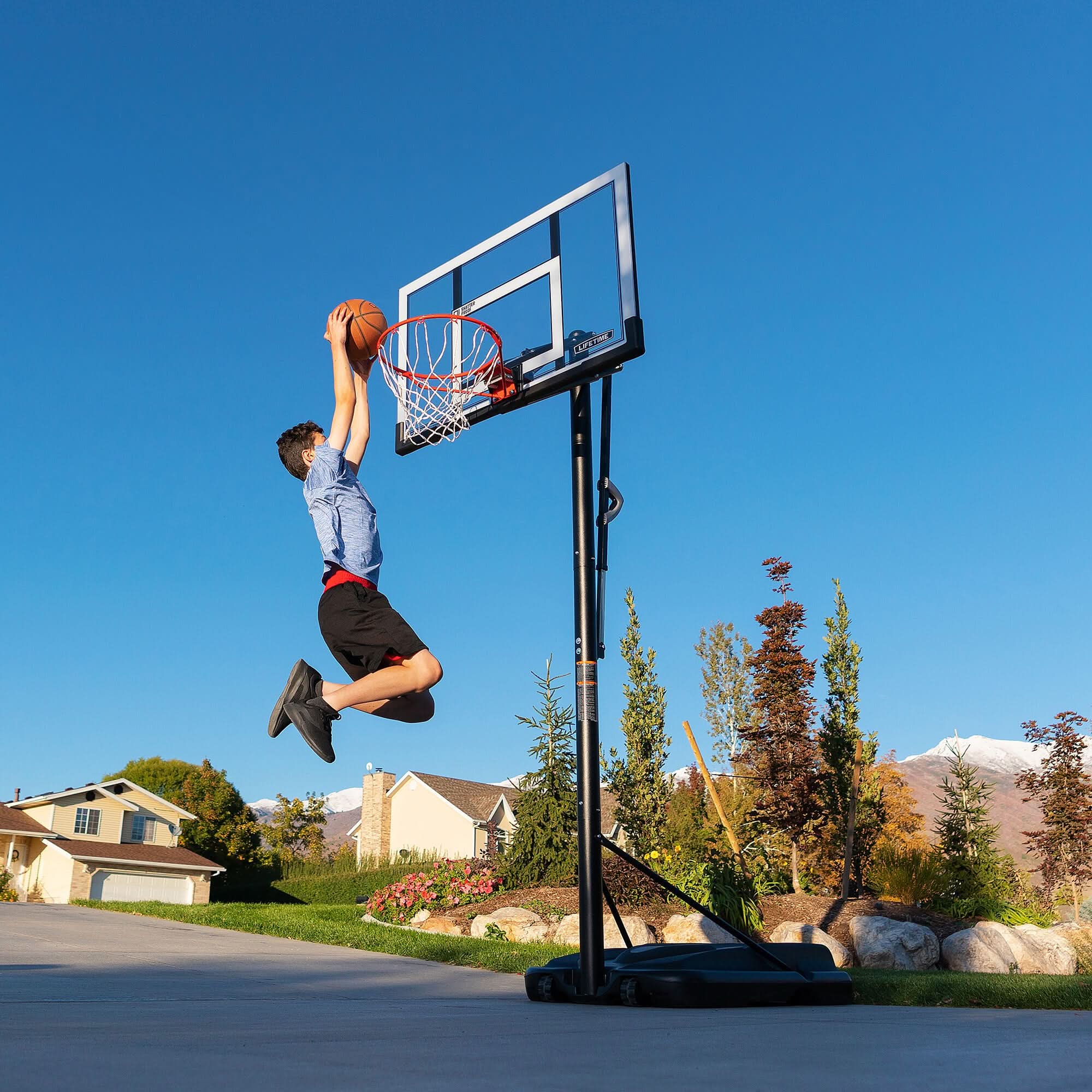 Lifetime 52Ó Portable Basketball Hoop