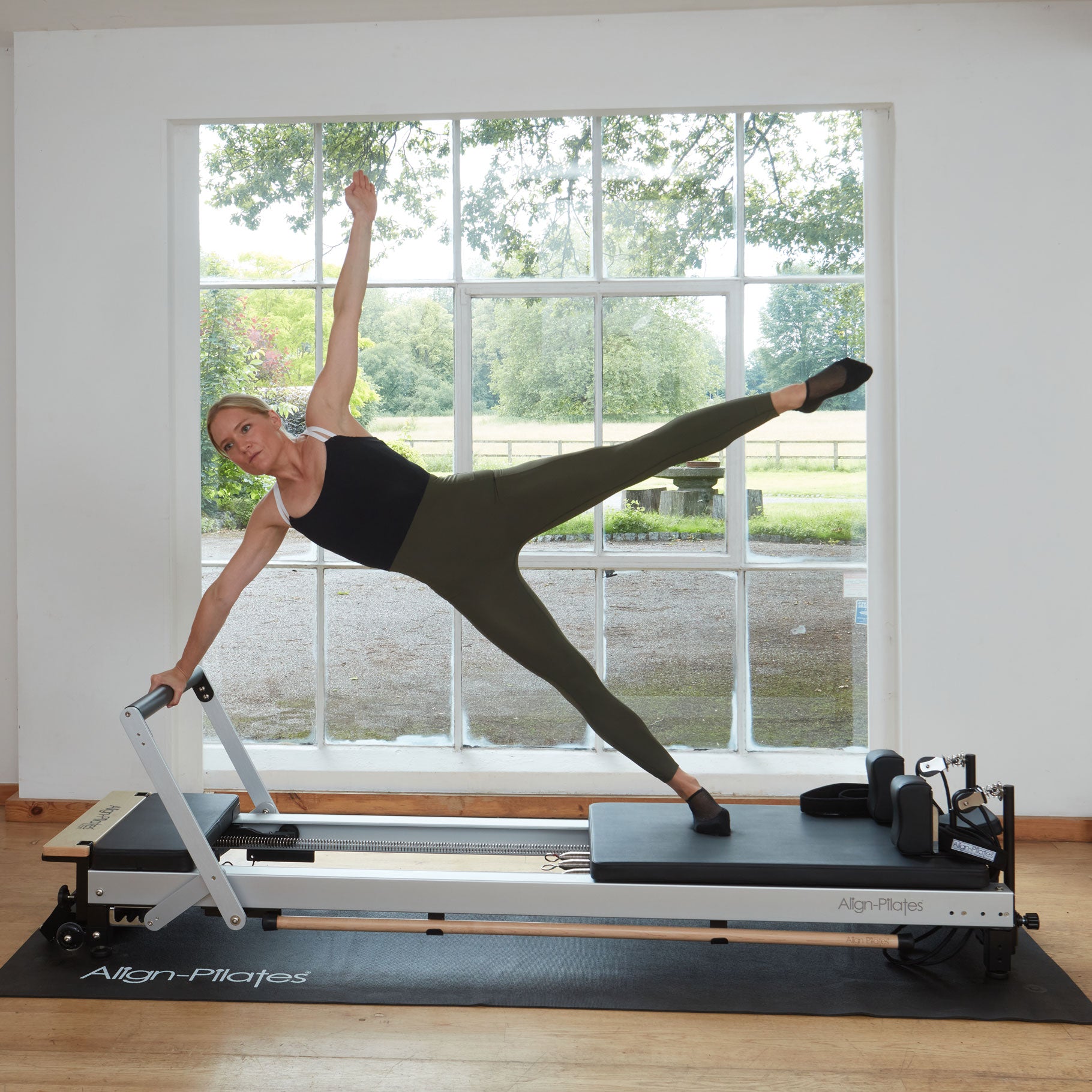 Align-Pilates C8-Pro Pilates Reformer