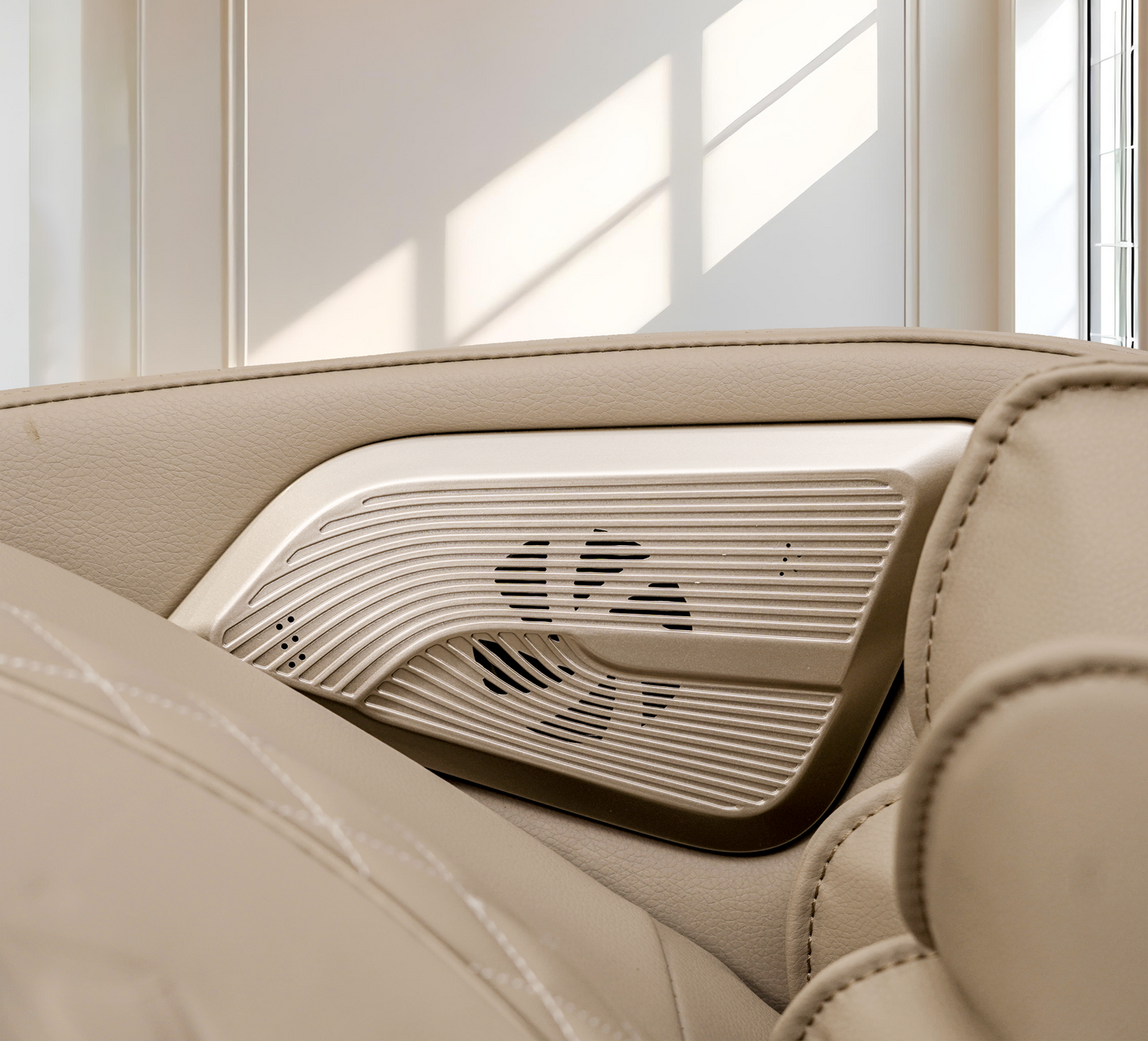 Zero HealthCare Sapphire Massage Chair