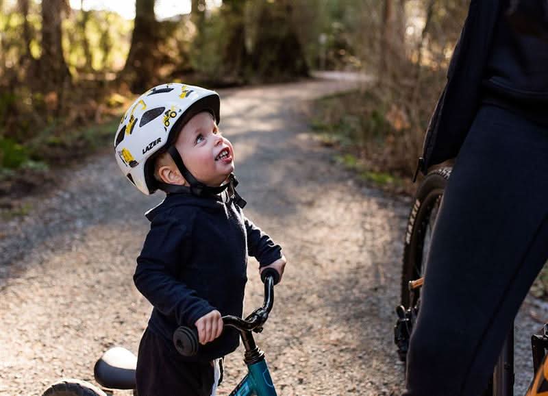 Lazer Pnut KinetiCore 2.0 Kids Helmet – Diggers