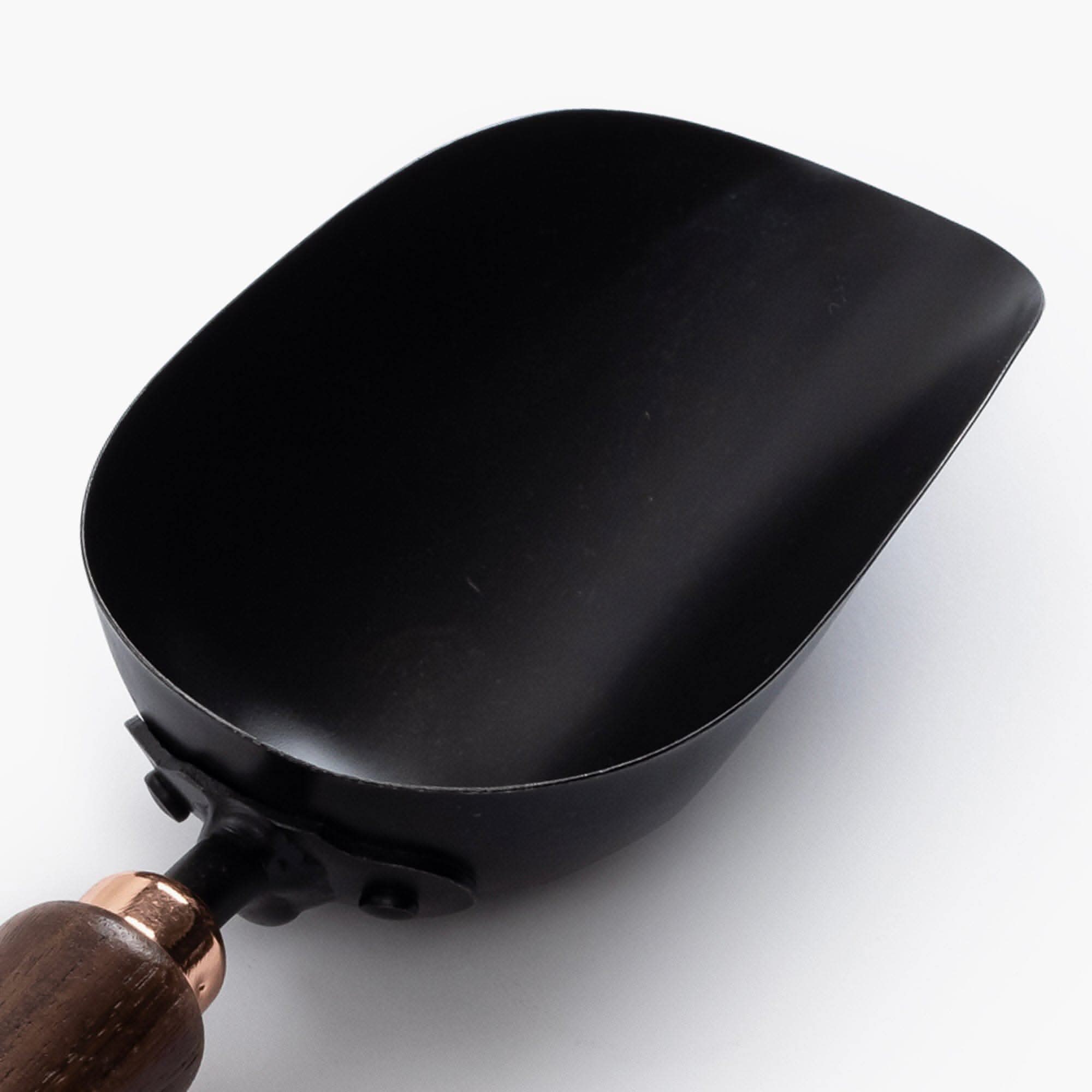 BAREBONES Garden Scoop - Walnut/Black