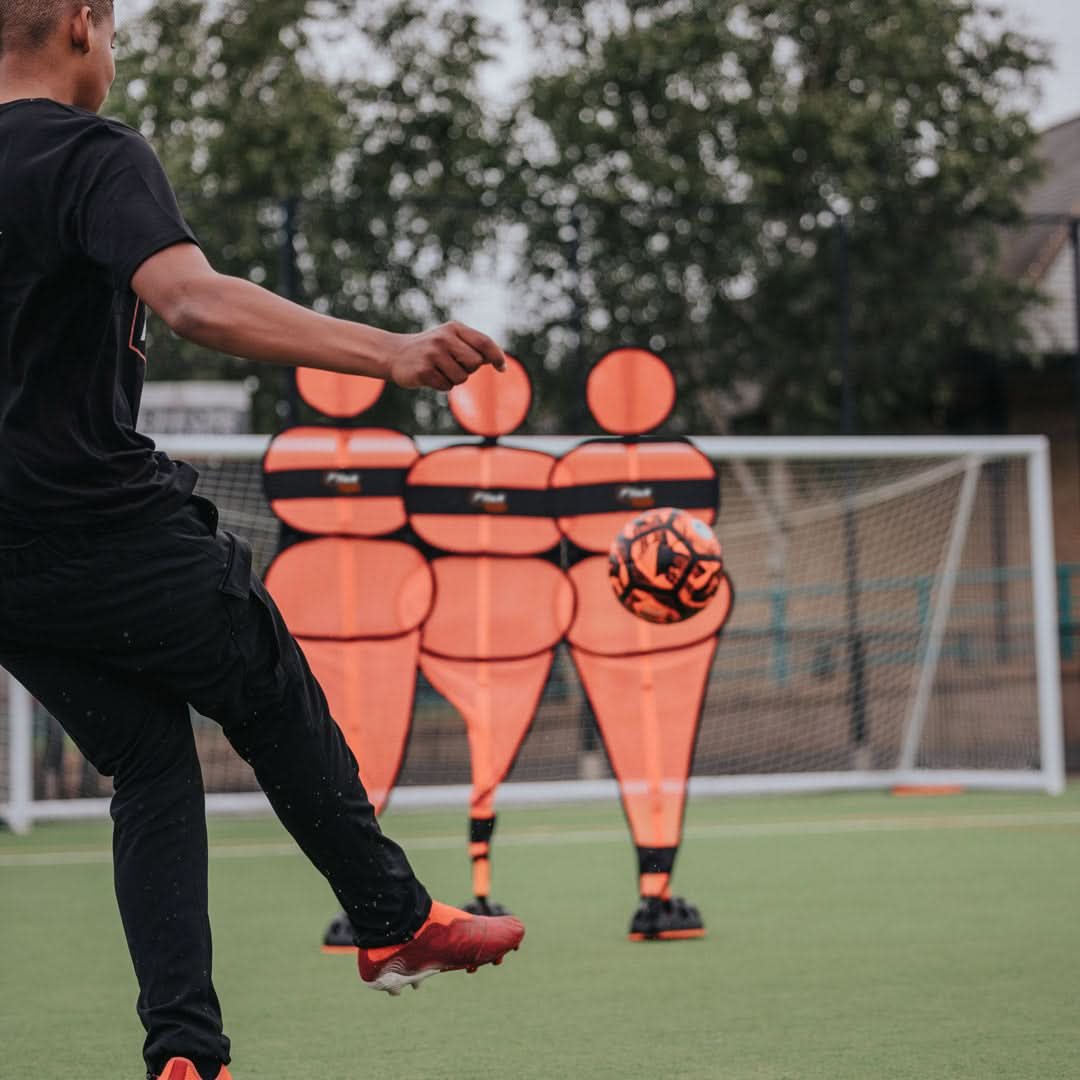 Football Flick Essentials Training Set (Mannequins/Dummies)