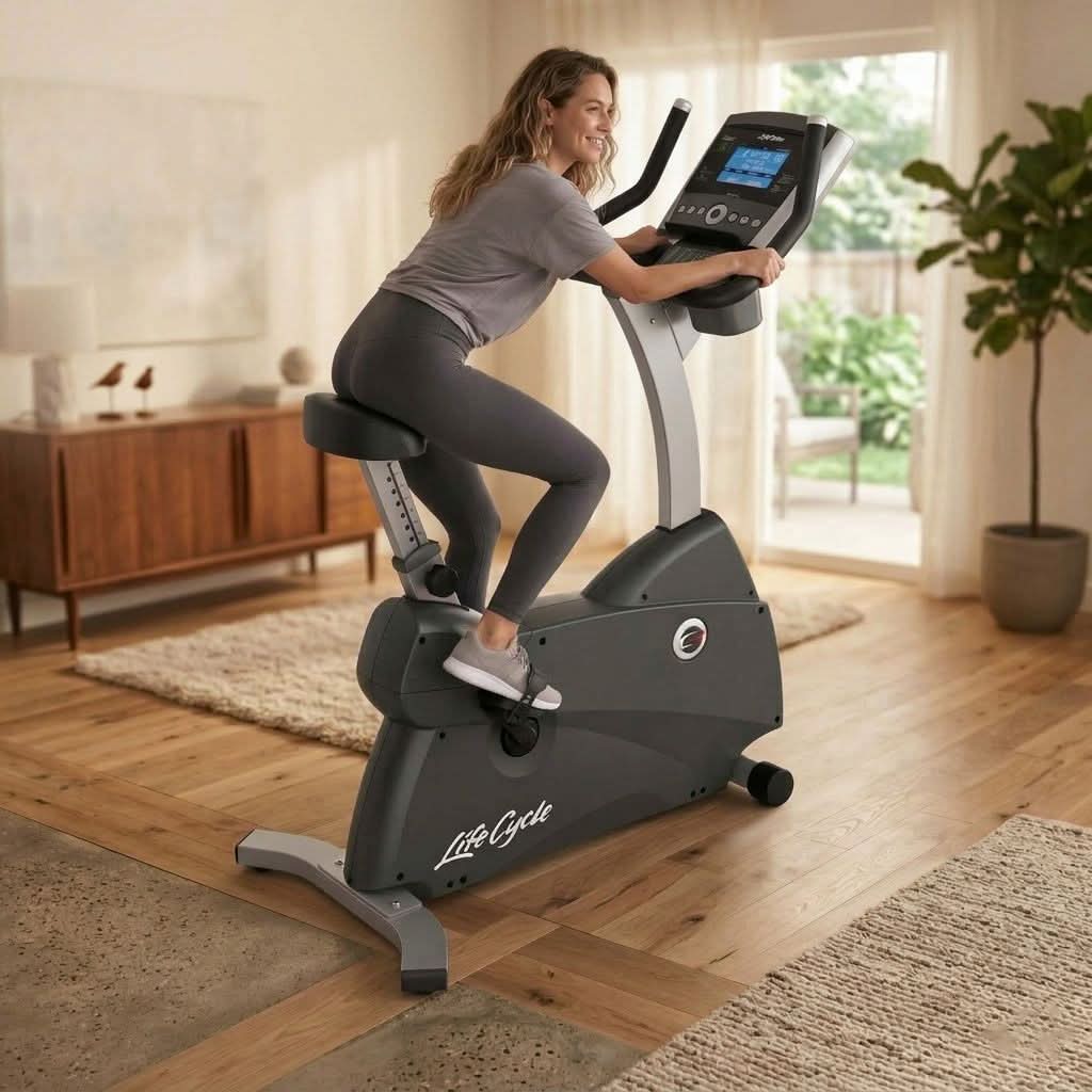 Life Fitness C3 Upright Lifecycle Exercise Bike
