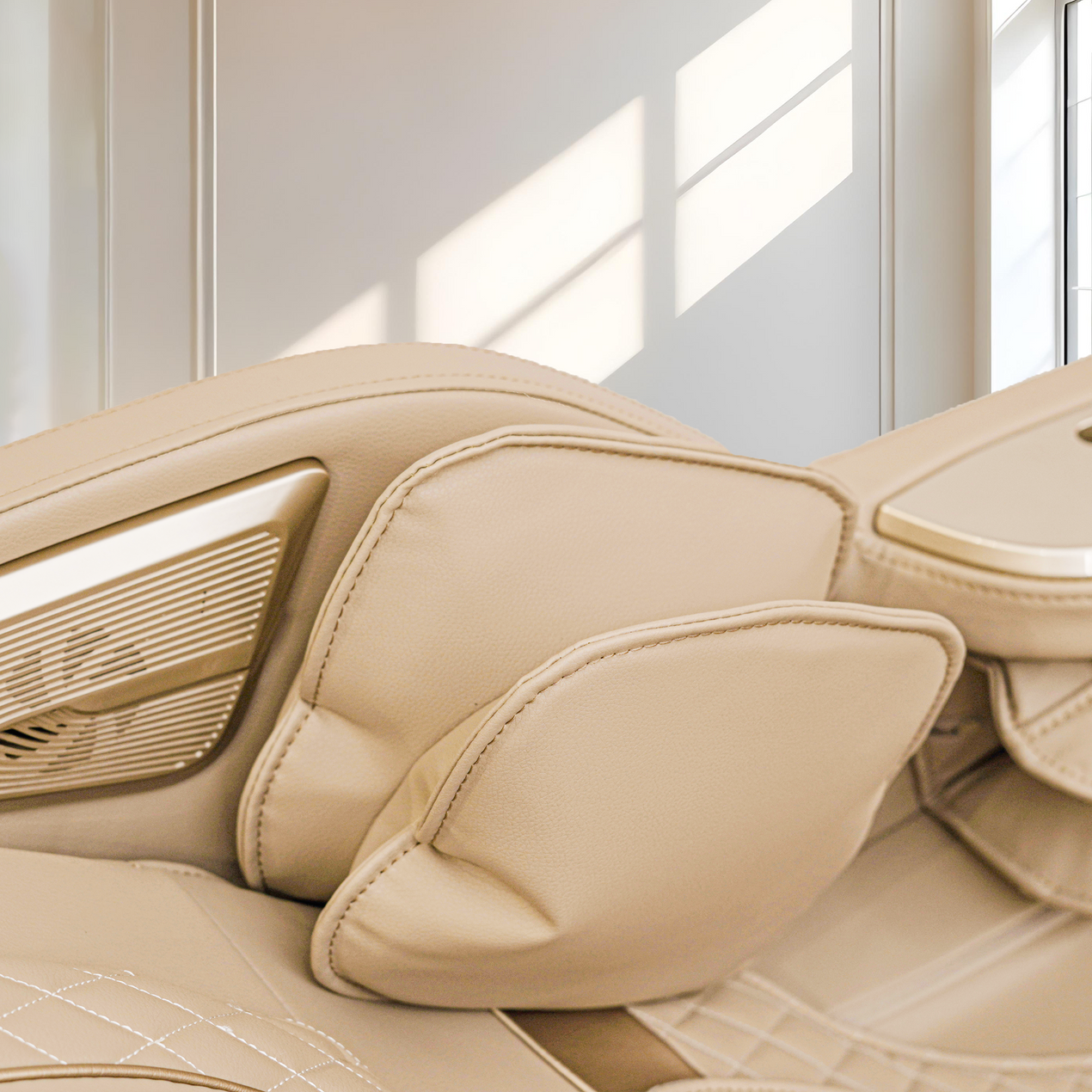 Zero HealthCare Sapphire Massage Chair