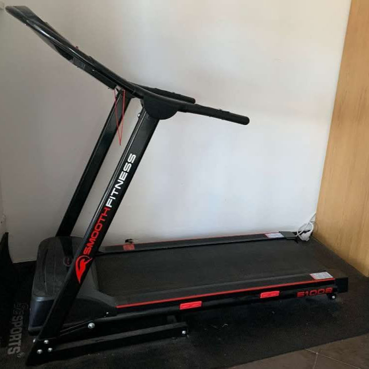 Smooth Fitness, Motorized Treadmill, 5100E, Black