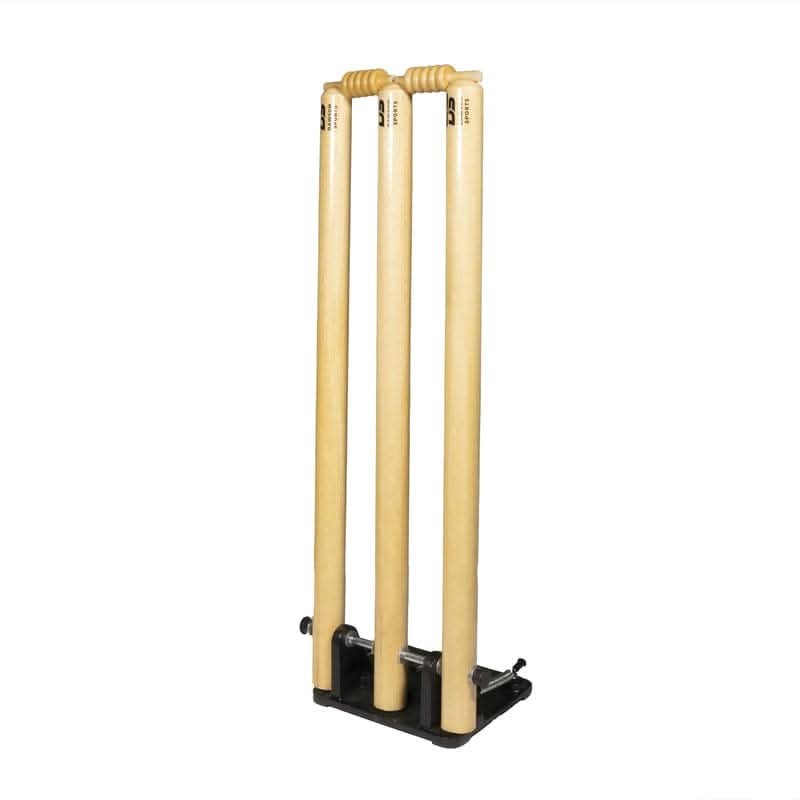 DS Cricket Self Return Stump Set - Athletix.ae