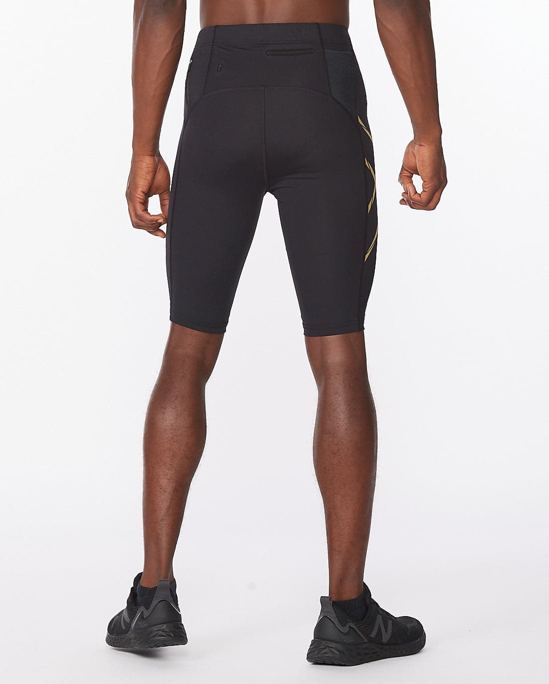 2Xu, Light Speed Compression Shorts X Small, Ma5331B, Black/Gold Reflective - Athletix.ae