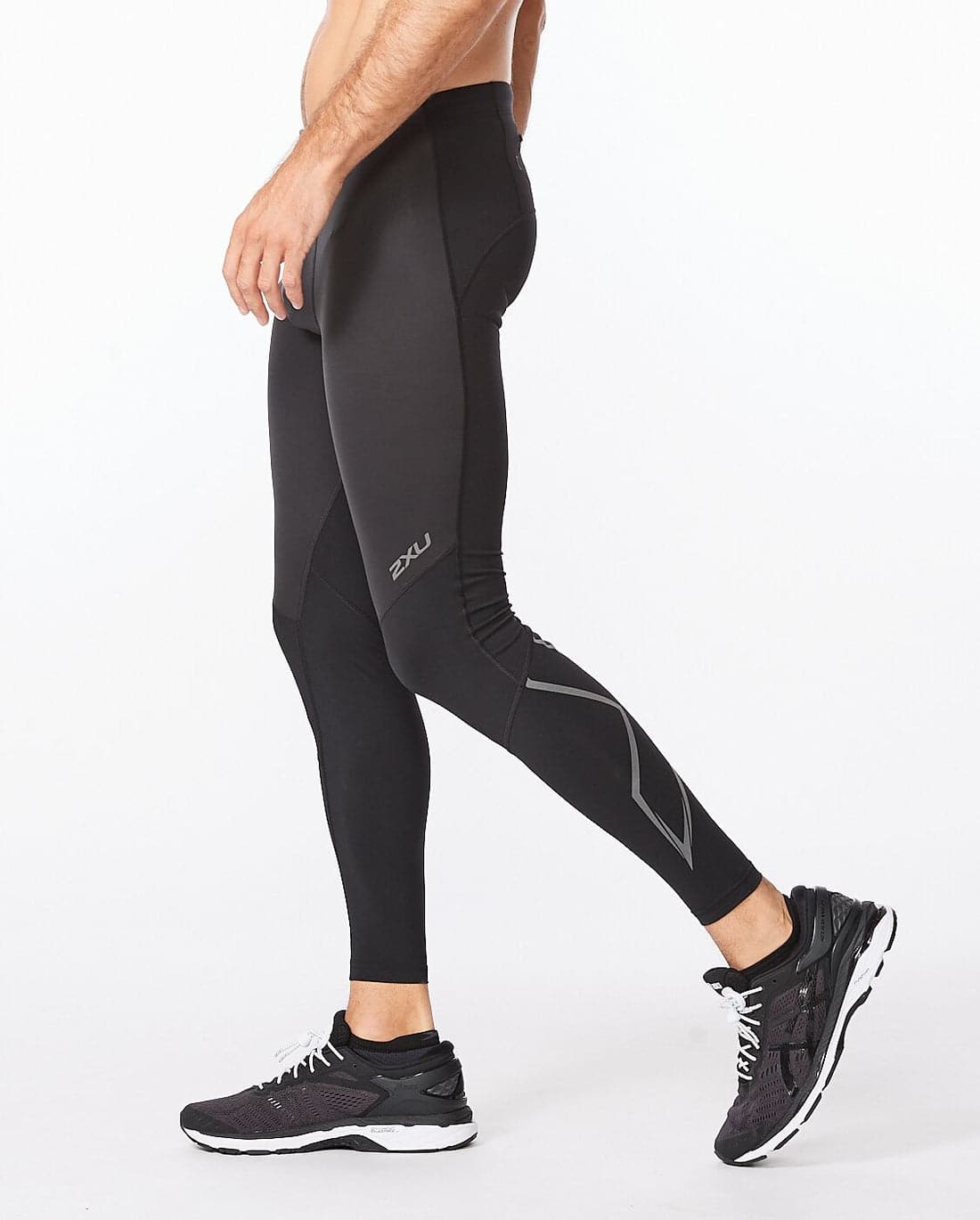 2Xu, Ignition Shield Compression Tights Medium, Ma6311B, Black/ Black Reflective - Athletix.ae