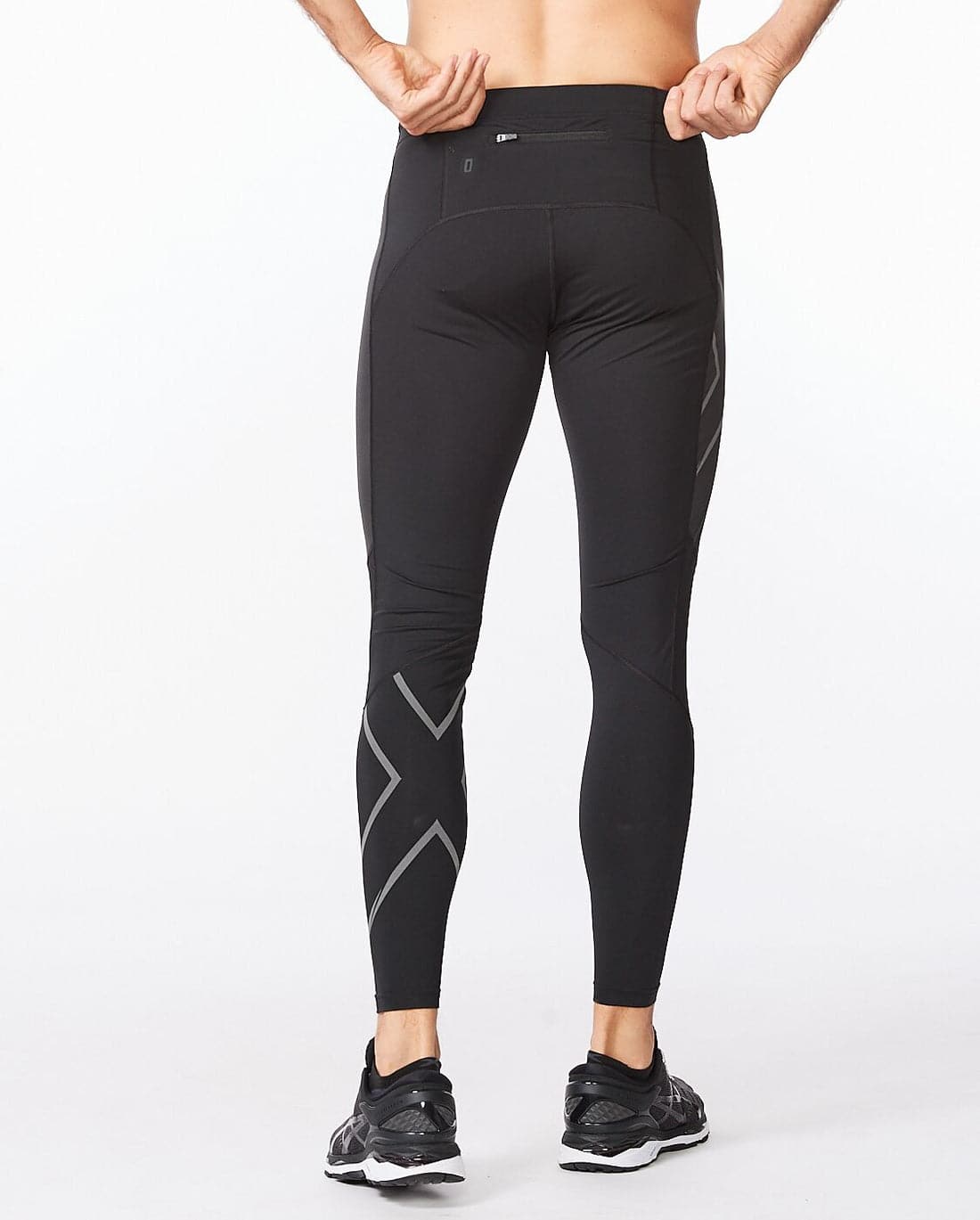 2Xu, Ignition Shield Compression Tights Medium, Ma6311B, Black/ Black Reflective - Athletix.ae