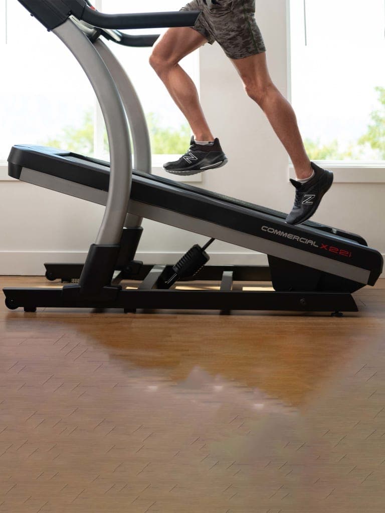 SWLLC NordicTrack 4 HP Incline Trainer X22i