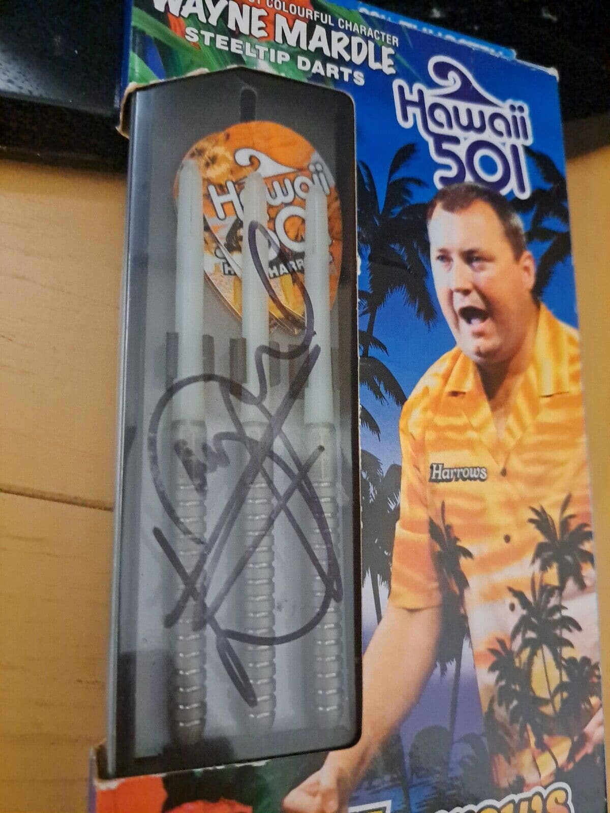 Harrows, Rare Signed Wayne Mardle Hawaii 501 Darts 22G - Athletix.ae