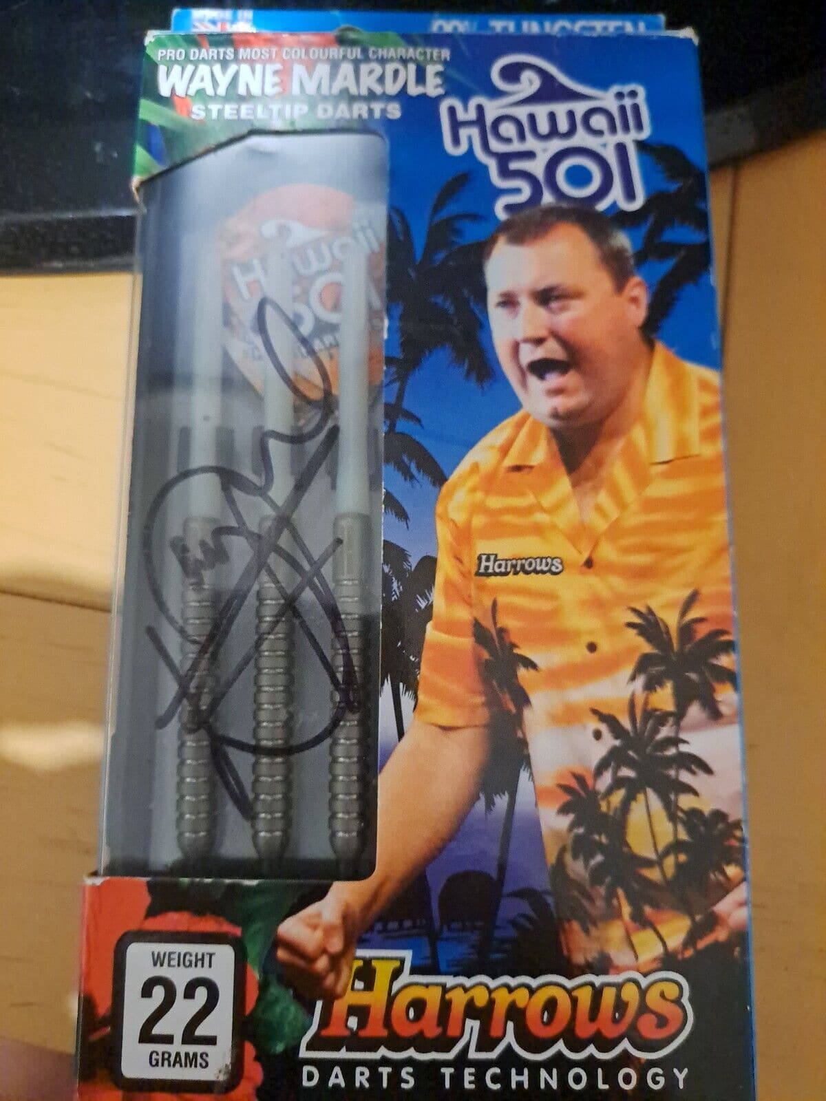 Harrows, Rare Signed Wayne Mardle Hawaii 501 Darts 22G - Athletix.ae